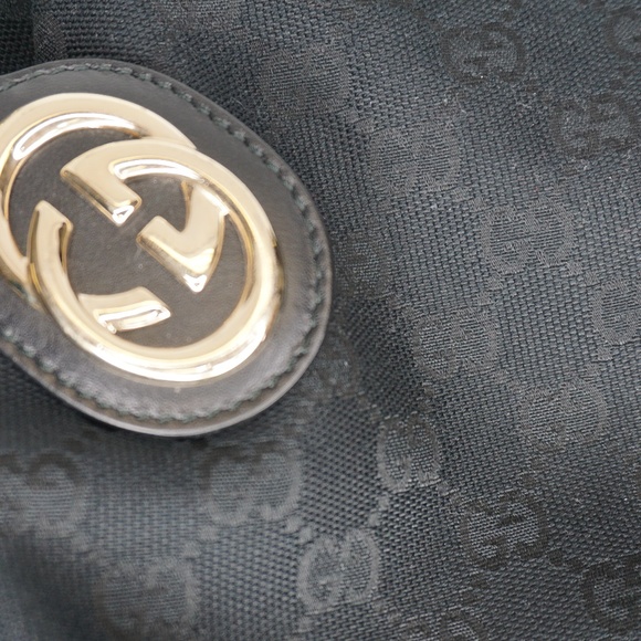 Authentic GUCCI Monogram Medium Sukey Handbag - Picture 5 of 5